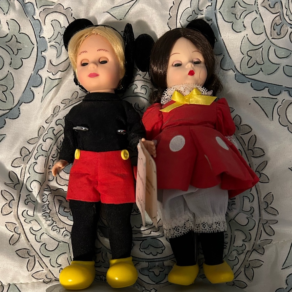 Madam Alexander Micky & Minnie Mouse dolls